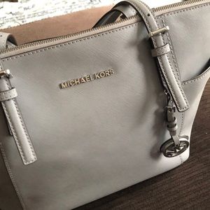 Michael kors jet set large saffiano leather tote